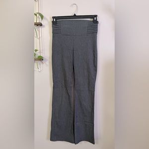 Vaila stretchy grey dress pants, Size M